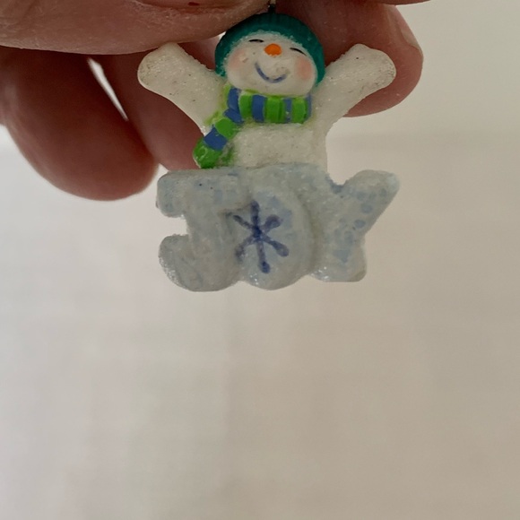 HALLMARK | Keepsake Ornaments | 2016 | Frosty Fun For You. - Picture 7 of 8